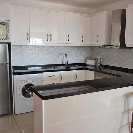 Grande En Playa La Pinta Puerto Colon * Costa Adeje (Tenerife)