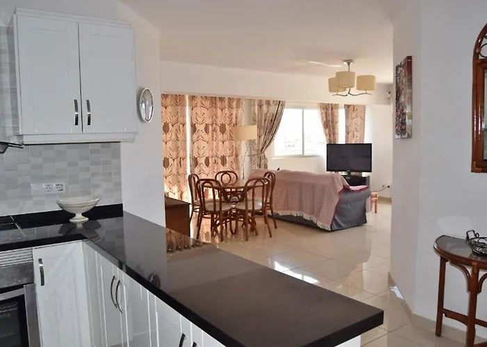 Grande En Playa La Pinta Puerto Colon アパート